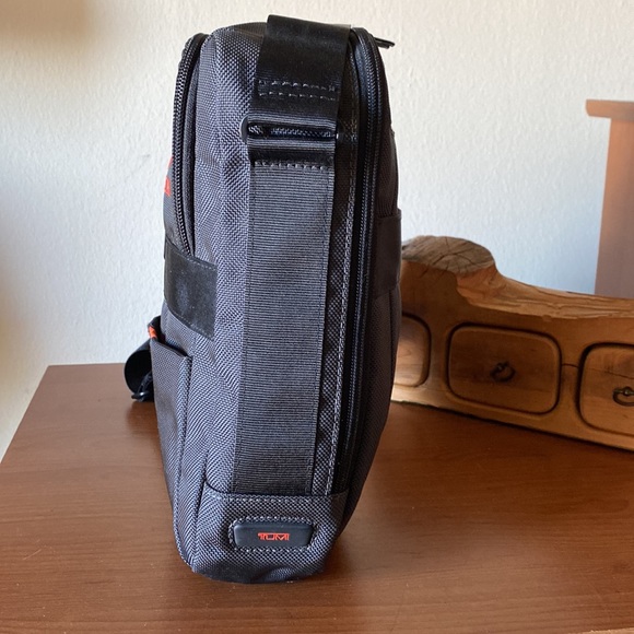 Tumi T-Tech Crossbody Bag - Picture 2 of 9